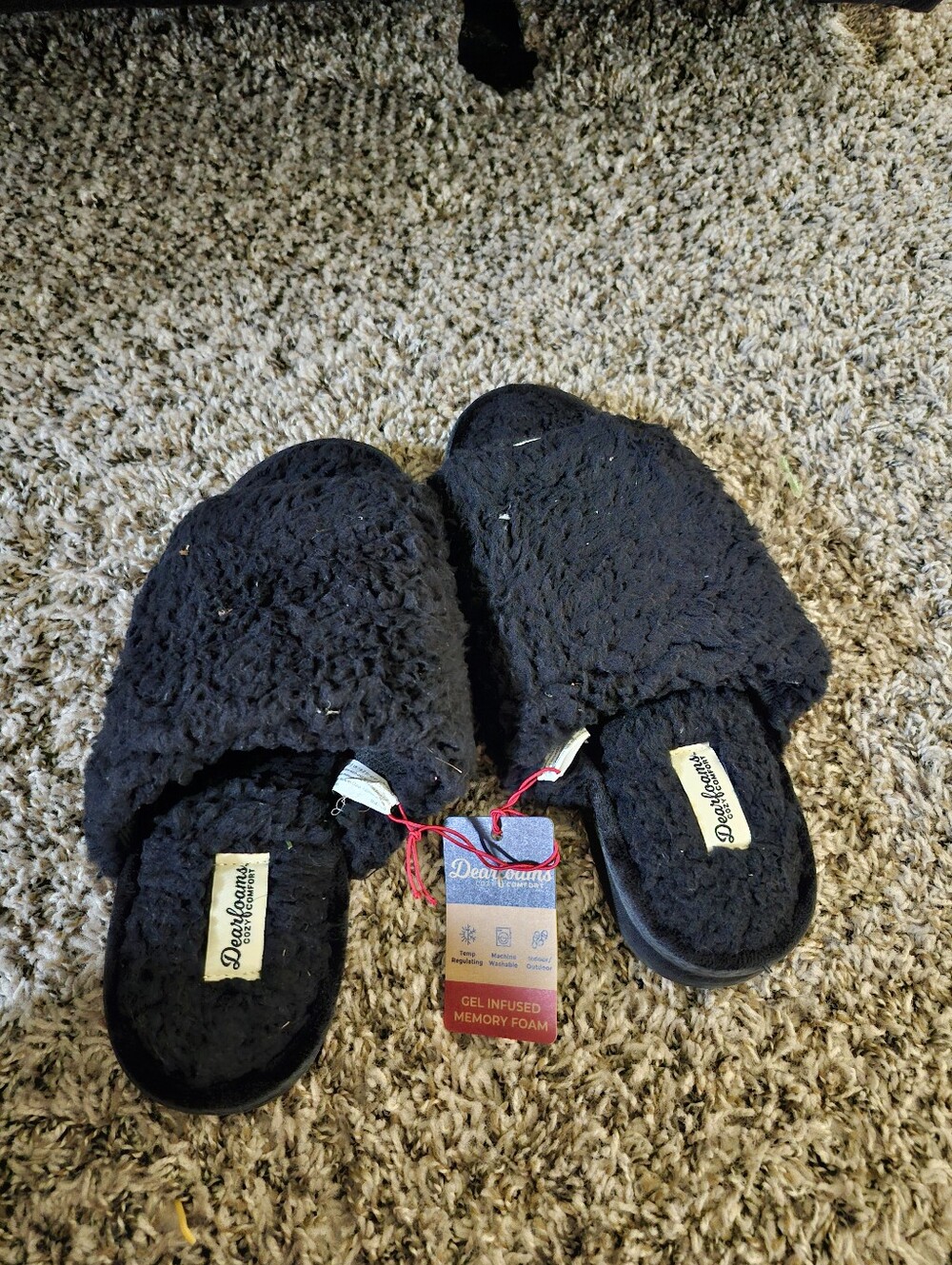 dearfoams Black Sherpa Slide Slippers with Gel-Infused Memory Foam